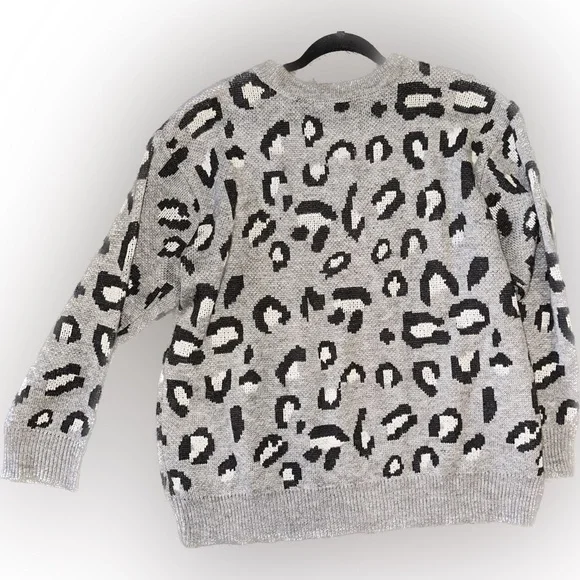 Kendall & Kylie Cheetah Print Sweater size XL - Picture 2 of 6